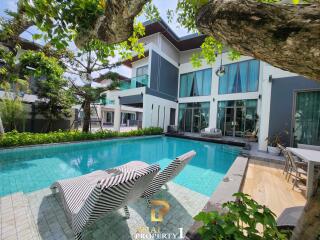 Modern Luxury 6 Bedroom Pool Villa - 98 LakeVille Mabprachan