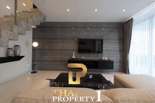 New 2 Storey Villa - Central Pratamnak Soi 5