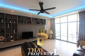 Condo, 3 Bed corner unit, Renovated to high standard, space for private boat. Na Jomtien