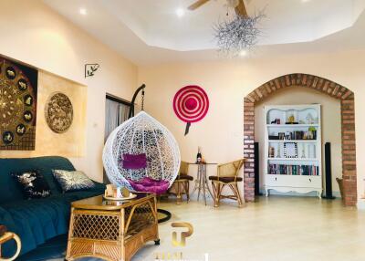 Beach Side House -Tranquil 3 Bedroom For Sale -  Na Jomtien 38