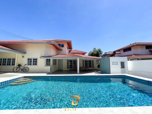 Large 4 Bedroom Pool Villa 300 Meters To Na Jomtien Beach Soi 40