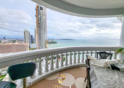 Beachfront Pattaya Bay View At Park Beach Condo Wongamat Pattaya