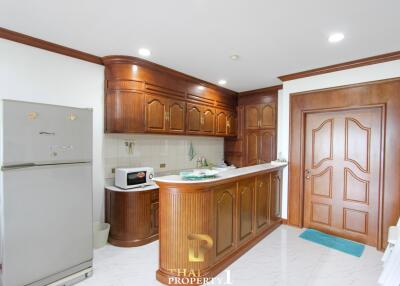 Sea View -  2 Bedroom Condo At Chom Talay Villa - Jomtien