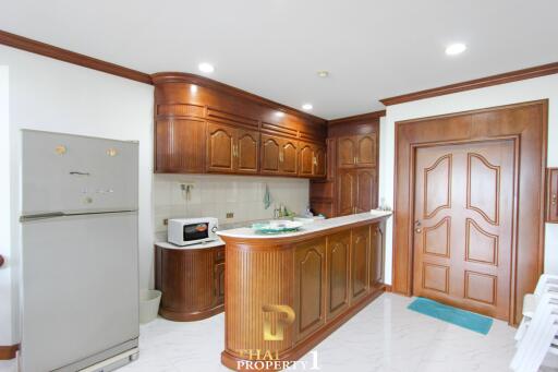 Sea View -  2 Bedroom Condo At Chom Talay Villa - Jomtien