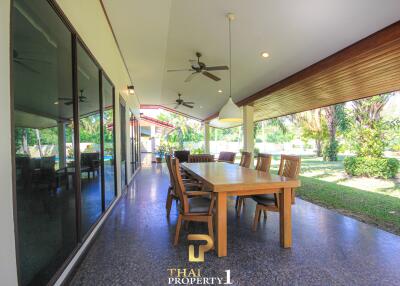 Palm Hills Golf Course - Beautifully Presented 5 Bed Pool Villa On Over 2,400 SQM. Plot