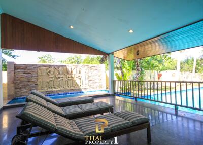 Palm Hills Golf Course - Beautifully Presented 5 Bed Pool Villa On Over 2,400 SQM. Plot