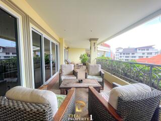 Nordic Park Hill - Pool & Sea View 3 Bedroom Large Condo