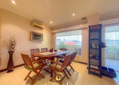 Nordic Park Hill - Pool & Sea View 3 Bedroom Large Condo