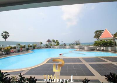 JOMTIEN PLAZA CONDOTEL - 200 METER FROM THE BEACH - FOREIGN NAME 3 STOREY TOWNHOUSE/ SHOP HOUSE FOR SALE