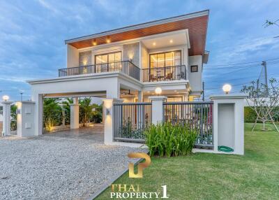 Exclusive Pool Villa Project On The Top Of  Golden Location In Pattaya