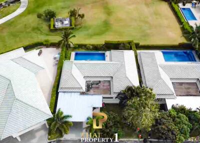 Direct Golf Course View - 3 Bedroom Pool Villa @ Black Mountain