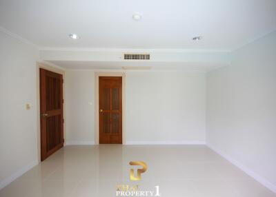 Ground Floor Pool Access 3 Bed Condo At Beach Palace Cha Am