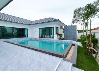 Prime Location! Contemporary 3-Bedroom Pool Villa 5km from Bluport Shopping Mall and Beach in Hua Hin (Off-plan & Unfurnished)