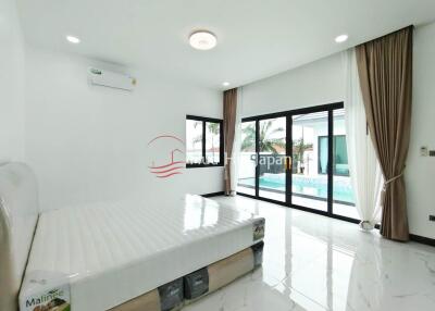 Prime Location! Contemporary 3-Bedroom Pool Villa 5km from Bluport Shopping Mall and Beach in Hua Hin (Off-plan & Unfurnished)