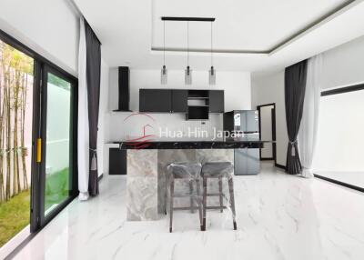 Prime Location! Contemporary 3-Bedroom Pool Villa 5km from Bluport Shopping Mall and Beach in Hua Hin (Off-plan & Unfurnished)