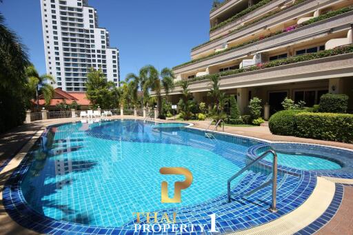 Upgraded 2 Bedroom Unit At Nordic Park Hill - Patamnak Soi 4