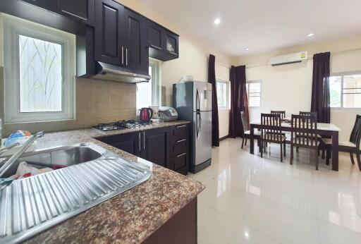 Huge Price Reduction!! Beautiful 3 Bedroom Villa in Popular Emerald Project off Soi 112 (completed, fully furnished)