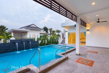 Contemporary 4 Bedroom Pool Villa with Stunning View from Roof Top Terrace for Sale in South of Hua Hin (fully furnished)