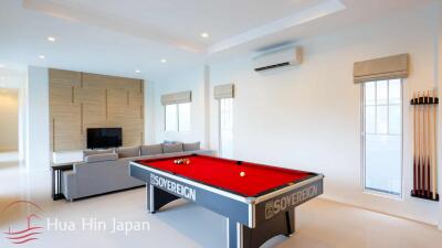 Contemporary 4 Bedroom Pool Villa with Stunning View from Roof Top Terrace for Sale in South of Hua Hin (fully furnished)