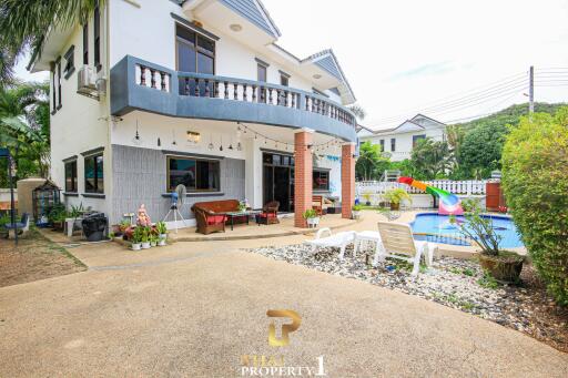 Contemporary Style 4 Bedroom Villa For Sale - Hua Hin