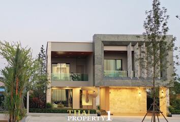 342 ตรม., 3 ห้องนอน, 4 ห้องน้ำ บ้าน ราคา ฿ 14,990,000