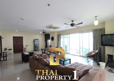 View Talay 6, 153 sq. m., 10th fl front corner unit, Sea View Pattaya