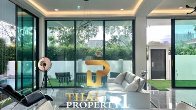 New Modern 4 Bedroom Pool Villa In Jomtien