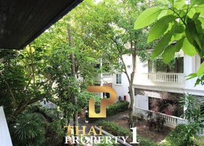 Town House, 3 Bed, 440 sq. m., 250 m from the beach Baan Amphur