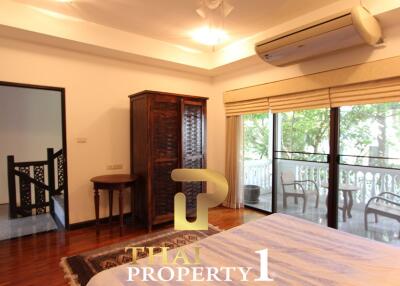 Town House, 3 Bed, 440 sq. m., 250 m from the beach Baan Amphur