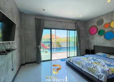 Freestanding 5 Bedroom Pool Villa For Sale - Soi Hua Hin 102