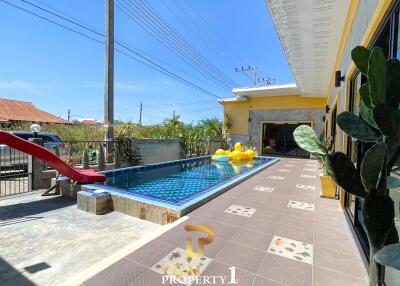 Freestanding 5 Bedroom Pool Villa For Sale - Soi Hua Hin 102