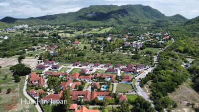 Beautiful 3 Bedroom Pool Villa at Amazing price inside Smart House Project near Black Mountain