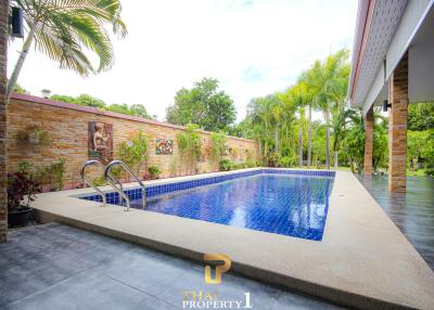 Wonderful 3 Bed Pool Villa On A Large Plot For Sale In Soi Hua Hin 112