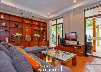 Spectacular Pool Villa In The Heart Of Jomtien - ONLY 500 Meters From The Sea!