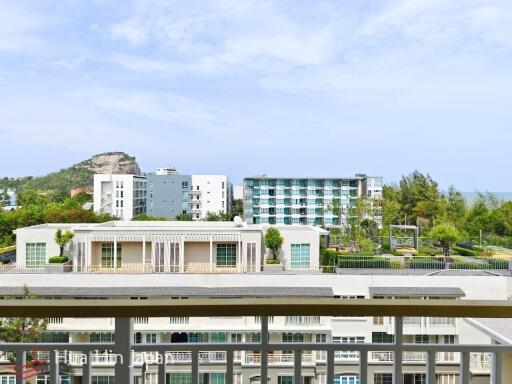 Golf And Sea View Unit - 2 Bedroom Inside Popular Autumn Condominium