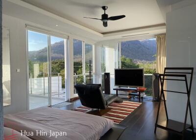 Fully Renovated, Beautiful 2 Bedroom Unit for Rent at Baan Ing Phu near Black Mountain, Hua Hin