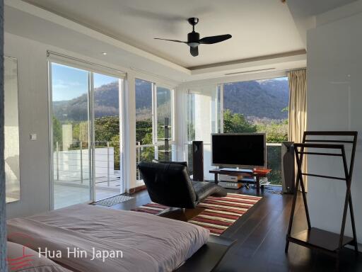 Fully Renovated, Beautiful 2 Bedroom Unit for Rent at Baan Ing Phu near Black Mountain, Hua Hin