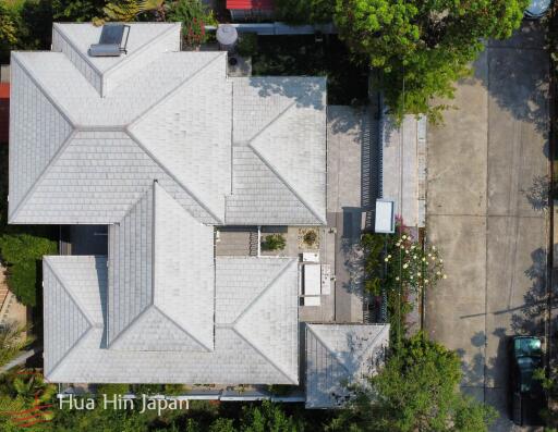 Modern 2 Story House on Soi 70 very close to Hua Hin centre for Sale