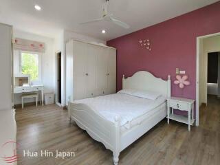 Modern 2 Story House on Soi 70 very close to Hua Hin centre for Sale