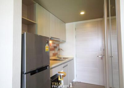 Good-Sized Studio Unit For Sale - Seven Seas Jomtien