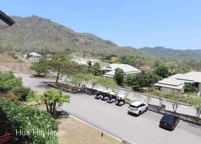 2 Bedroom Unit right on Black Mountain golf course condo for sale Hua Hin (1 x golf membership included)