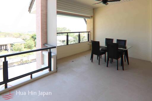 2 Bedroom Unit right on Black Mountain golf course condo for sale Hua Hin (1 x golf membership included)