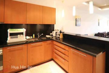 2 Bedroom Unit right on Black Mountain golf course condo for sale Hua Hin (1 x golf membership included)