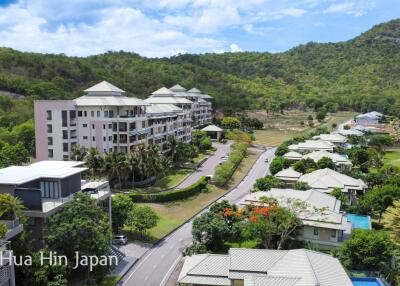 2 Bedroom Unit right on Black Mountain golf course condo for sale Hua Hin (1 x golf membership included)