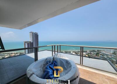 Pattaya Side - New 2 Bed Condo With Jacuzzi At The Riviera Ocean Drive