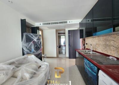 Pattaya Side - New 2 Bed Condo With Jacuzzi At The Riviera Ocean Drive