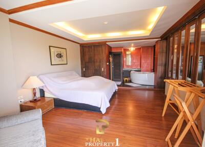 Stunning Sea View - Incredible 72 SQM. One Bed Condo At Hua Hin Seaview Paradise