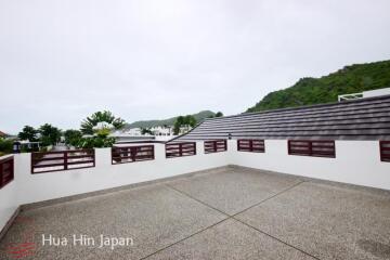 Contemporary 2 bedroom Pool villa with Roof Top Terrace for Sale near Sai Noi Beach in Hua Hin (Resale, Fully Furnished)