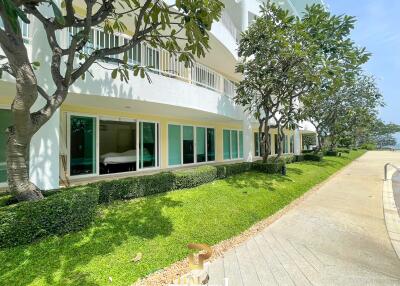 Large Beach Condo In Town - Baan Sae Chuan Hua Hin