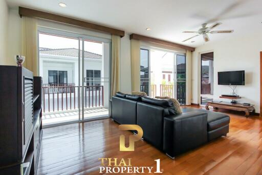 Large 2 storey Pool Villa centrally located Hua Hin South